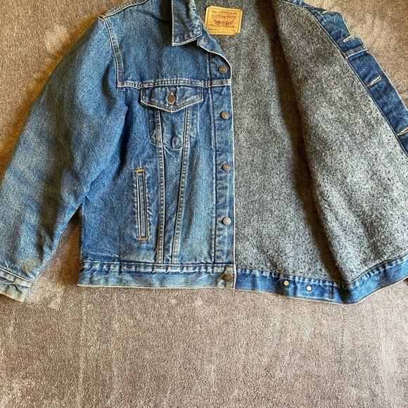 Levi's Classic Vintage 90’s Blue Denim Trucker Jacket Flannel lined - Picture 2 of 8